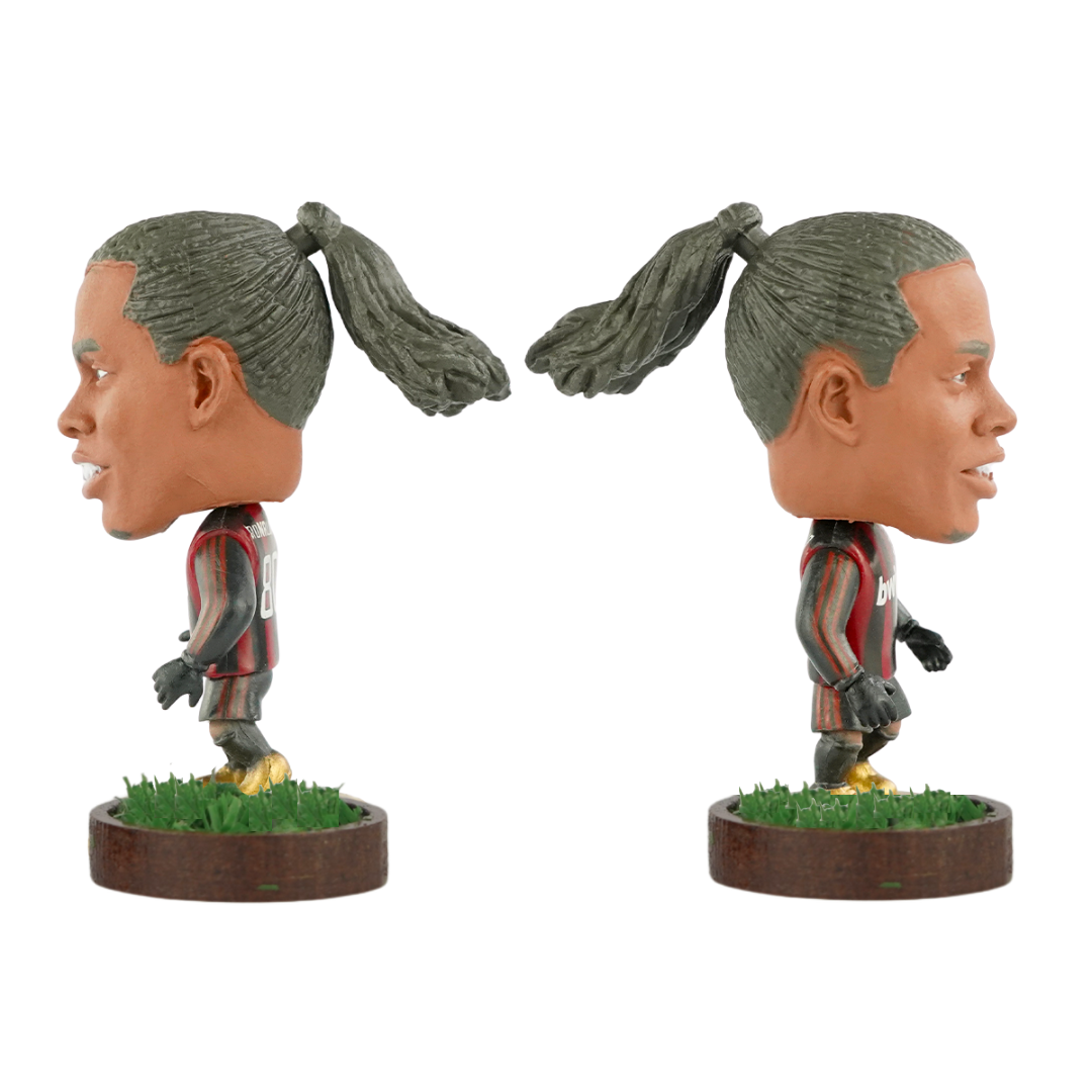 RONALDINHO - Dinho 99 - Milán 2010
