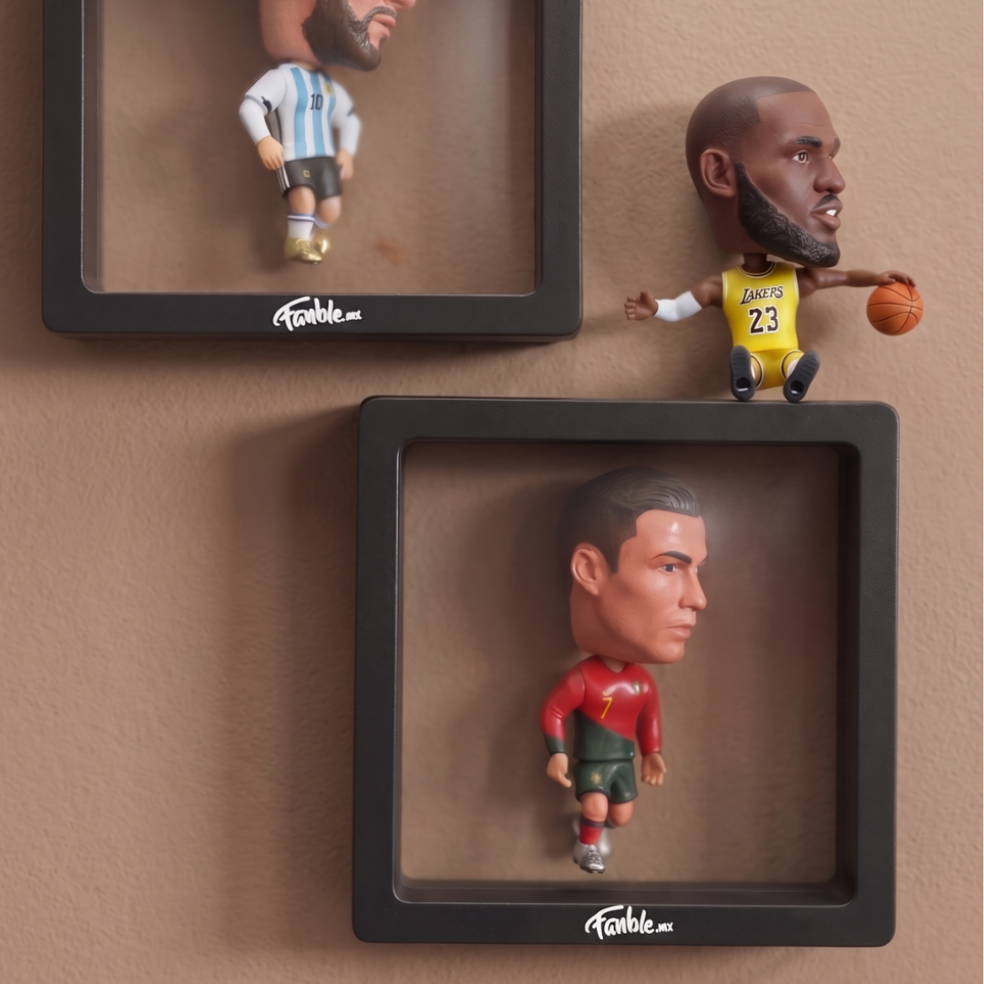 Cristiano Ronaldo - CR7 Capitán - Portugal - Frame Coleccionable 9×9 cm Fanble